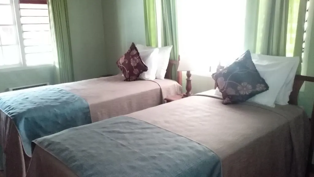 Silver Creek Resort Runaway Bay Hotel